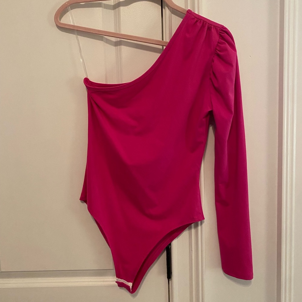 One shoulder puff sleeve hot pink bodysuit